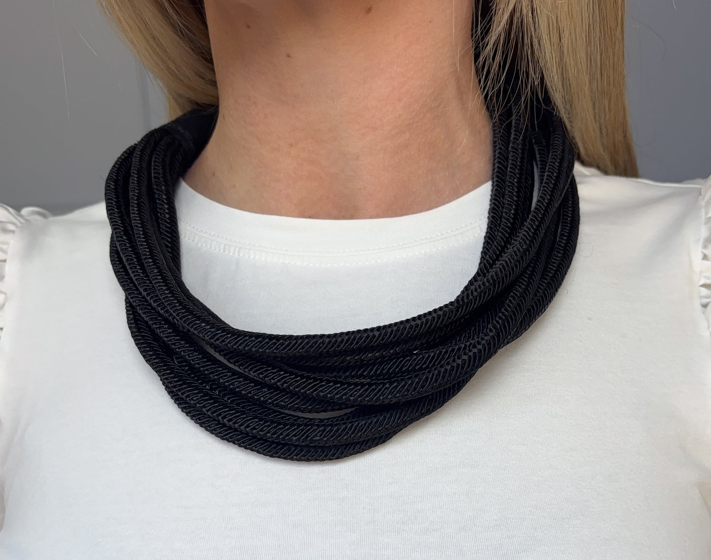 Slub 8-strand Necklace - Black