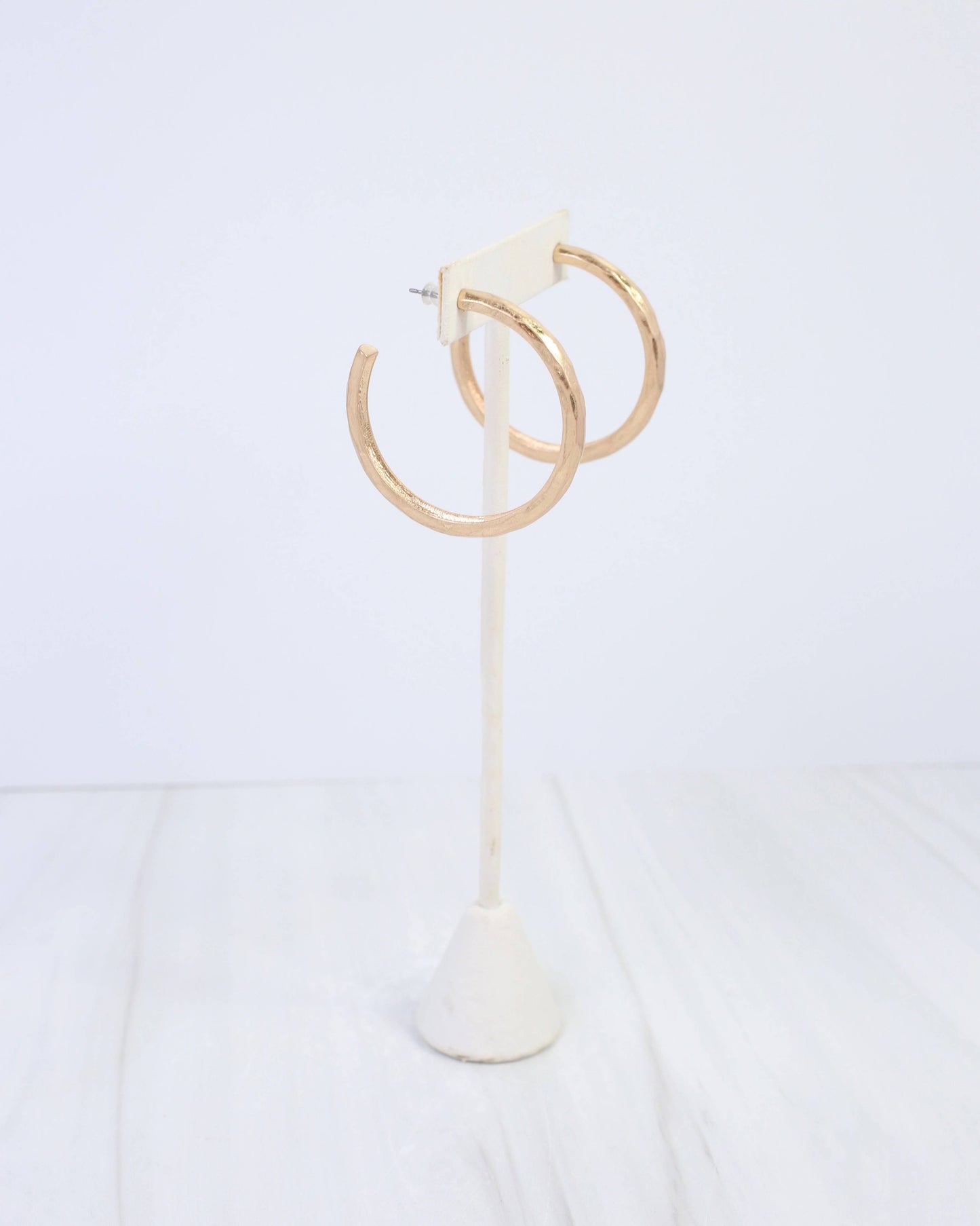 Caroline Hill | Hyde Park Hammered Hoop Earring